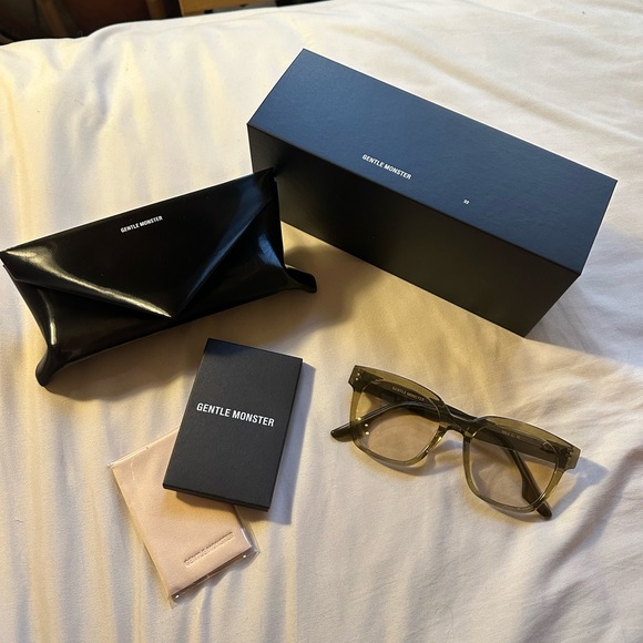 SOLD** Gentle Monster UNA N C. Glasses KC1 Olive and brown - Picture 1 of 5